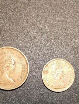 2 Münzen HongKong Dollar Asien Asia Queen Elisabeth 1977 und 1984 - Essen