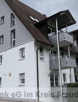 Außergewöhnliche Kapitalanlage im Grünen - Gepfl. DHH mit 5 Wohneinheiten in Freudenstadt-Igelsberg - Freudenstadt