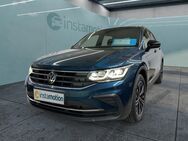 VW Tiguan, TDI AREA eHKL UD, Jahr 2022 - München