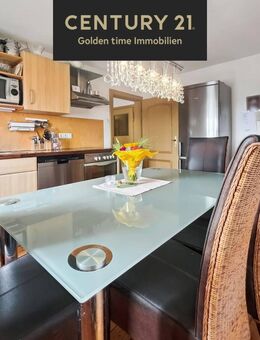 Zentral gelegenes Einfamilienhaus in Hanglage mit Sanierungsbedarf - Palling