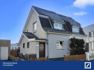 Doppelhaushälfte mit separater Wohnung im Anbau - Neumünster