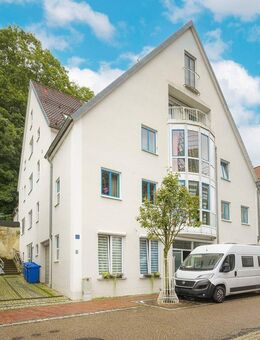 4 Zimmerwohnung in zentraler Lage von Bad Abbach, vermietet, als Renditeobjekt zu verkaufen - Bad Abbach