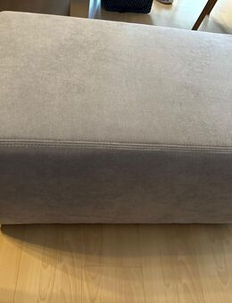 Polsterhocker hellgrau 100 Euro VB - Essen