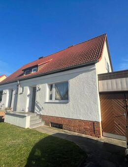 Doppelhaushälfte mit Garage und Vollkeller in MD Stadtfeld West - Magdeburg