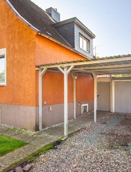 Siedlungshaus auf großem Grundstück in Kronsburg - Kiel