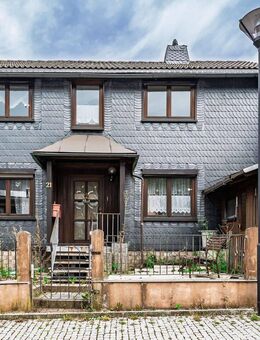 Attraktives Zweifamilienhaus im Herzen von Schmiedefeld - Suhl