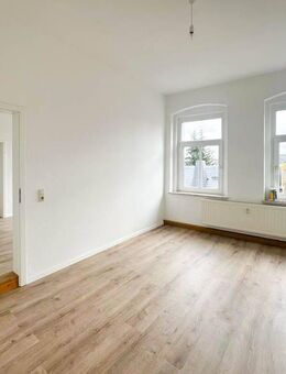 Familienfreundliche 3-Zimmer-Wohnung im Hochparterre - Treuen