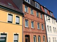 APOLDA - SANIERUNGSOBJEKT - Mehrfamilienhaus mit viel Potential durch Ausbaureserven, Nebengelaß, Garten und Zufahrt - Apolda