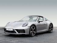Porsche 992, 911 Targa 4S Heritage Design Edition Lift, Jahr 2021 - Filderstadt