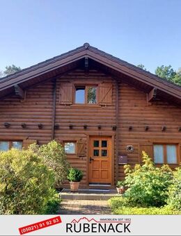 Einzigartiges Blockhaus - Wohnen mit Charakter, Charme und Naturverbundenheit - Nienburg (Weser)