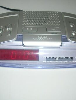 Digital Uhr Wecker Radio FM - AM , Elektronische Uhr Batterie , 220 v + Geschenk. - Aachen