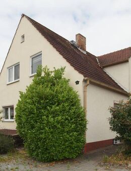 Einfamilienhaus mit Vollkeller in hervorragender Lage im Eberswalder Stadtteil Westend - Eberswalde
