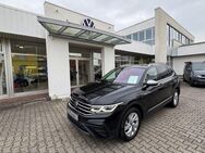 VW Tiguan, 2.0 TDI Allspace Life, Jahr 2022 - Pasewalk