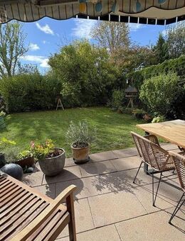 - Reserviert - Moderne 4,5-Zimmer Erdgeschosswohnung mit Gartenanteil und 2 TG-Stellplätzen - Leonberg (Baden-Württemberg)
