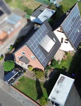 Zwei Einfamilienhäuser mit viel Platz und Möglichkeiten! - Ibbenbüren