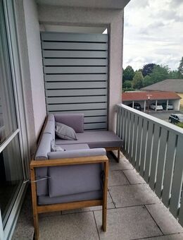 Charmante 3 - Zimmer - Wohnung mit Balkon und Stellplatz in ruhiger Wohnlage ! - Diespeck