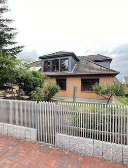 PROVISIONSFREI!! 101 kwh(m²/a) Gepflegtes Einfamilienhaus mit Einliegerwohnung in 21244 Buchholz - Buchholz (Nordheide)