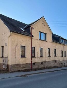 Immobilie in Auerbach mit Potenzial zur Neugestaltung - Auerbach (Vogtland) Zentrum