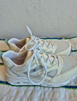 1 Paar Damen Halbschuhe von Rieker - Dresden