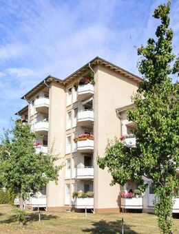 Ort der Gemütlichkeit: bezugsfreie, barrierearme 3-Zi.-Whg. + 2 TG-Stellplätze in Leipzig-Lindenthal - Leipzig