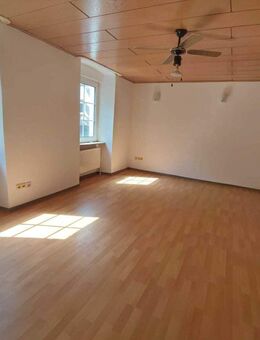 Renovierte Zwei-Zimmer-EG-Wohnung im Zentrum von Kirn - Kirn