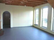 EUPORA® Immobilien: Individuelle Dachwohnung in Kirchheimbolanden-Innenstadt - Kirchheimbolanden