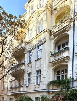Stuck-Altbau ETW in Denkmalensemble. Mit Süd-Balkon im 2. OG. Kapitalanlage oder für spätere Nutzung - Berlin