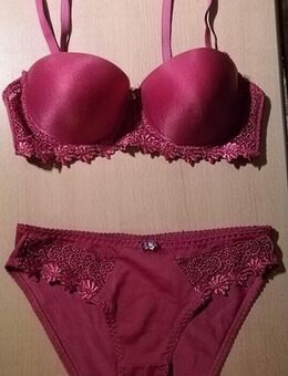 NEU! BHs BH Sets BH Hemdchen Sets Negligees Corsagen Tangas Strings Pantys Höschen Catsuits Dessous Gr. XS S M L 34 36 38 40 75 80 90 B C - Schladen-Werla