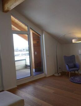 Großzügige DG Wohnung mit Bergblick - Bad Aibling