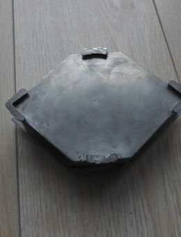 Zinn?- Dose mit Blüte Metall Schatulle Deko Vintage 5,- - Flensburg