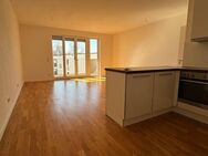 Praktisch geschnittene 4-Raum-Wohnung mit moderner EBK, Balkon und 2 Bädern - Dresden