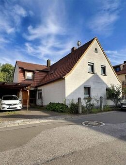 Wohnen & Vermieten: Charmantes Zweifamilienhaus mit Garten - Knetzgau