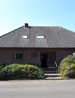 Einfamilienhaus mit Doppelgarage in Sulingen - Sulingen