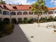 Möblierte 2,5 Zimmer-Wohnung im Schloss Geltolfing - Aiterhofen