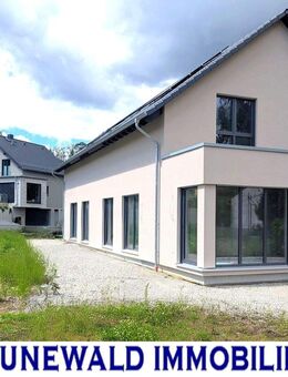 Genug Platz für alle Generationen – gemeinsam und doch individuell wohnen im Doppelhaus. - Eisenberg (Thüringen)