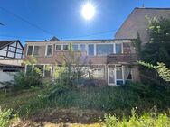 Entkerntes Einfamilienhaus mit Potential! - Adenau