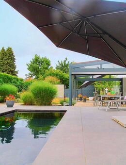 Bungalow mit Garten und Pool - inkl. Gewerbe-Nebengebäude in ruhiger Lage in Wassenberg-Myhl - Wassenberg