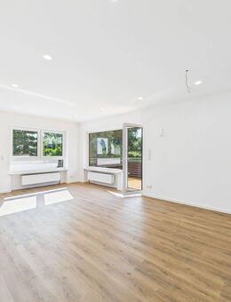 Kernsanierte 4-Zimmer-Wohnung mit Balkon & moderner Einbauküche - sofort bezugsfertig! in Karben-OT - Karben