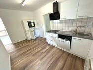 Neuwertige 3-Zimmer-Wohnung im 1. Obergeschoss / Einbauküche / Gartenanteil / Kellerraum - Konz