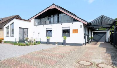 Vollunterkellertes Einfamilienhaus mit Sauna und Whirlpool