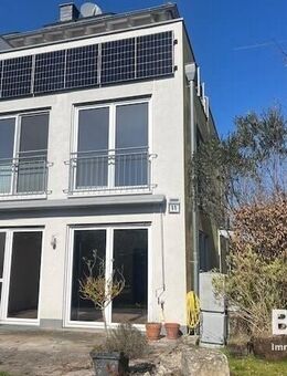 Modern, effizient, zentral! Große DHH mit Einliegerwohnung - Mainz