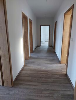 Großzügige 4-Zimmer-Wohnung im Zentrum von Eisenberg - Eisenberg (Thüringen)