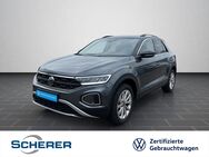 VW T-Roc, 1.5 TSI Life APP, Jahr 2024 - Saarbrücken