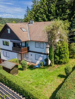 Ein Zweifamilienwohnhaus mit Viel Platz. Viel Aussicht. Viel Zuhause. - Sulzbach-Laufen