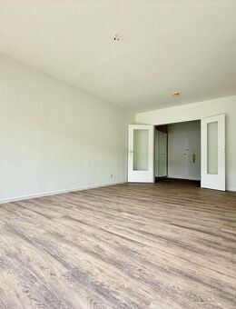 Erstbezug! Moderne Wohnung mit großer Terrasse und Blick über Kronach - Kronach
