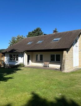 Tipp-Topp in Schuss ist dieses Einfamilienhaus in verkehrsgünstiger Lage... - Hüllhorst