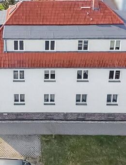 Charmante 2,5-Zimmer-Dachgeschosswohnung mit Balkon in Zwenkau - Zwenkau