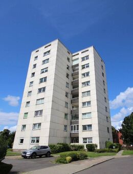 Helle Eigentumswohnung mit Potential und fantastischem Ausblick in freistehendem Mehrfamilienhaus - Rendsburg