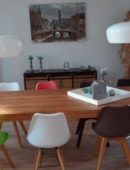 Exklusive 3-ZKB-Altbauwohnung in Leer-Altstadt (106 m²), voll möbliert! Sparaktion bis 31.12.25 - Leer (Ostfriesland)