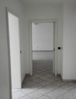 Attraktive 3-Zimmer-Wohnung mit zuverlässiger Mieterin in St. Ingbert-Hassel - Sankt Ingbert